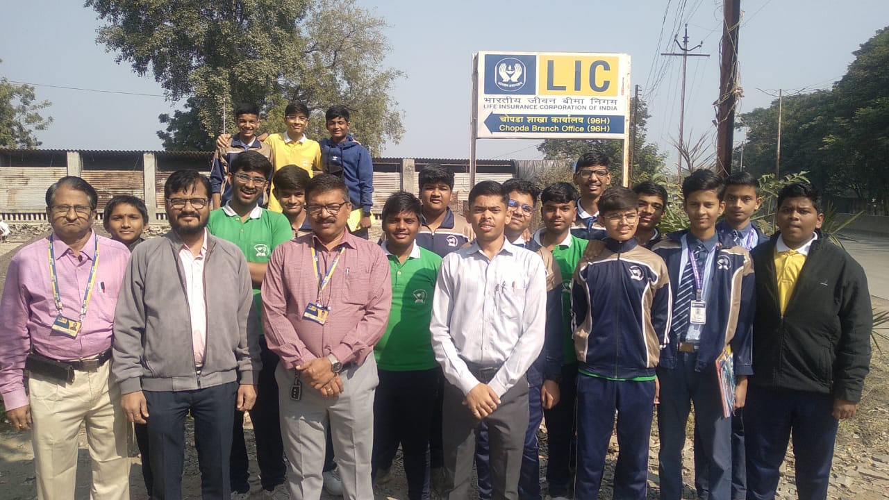 Industrial Visit For Class 10(Overview of IT infrastructure at LIC office)